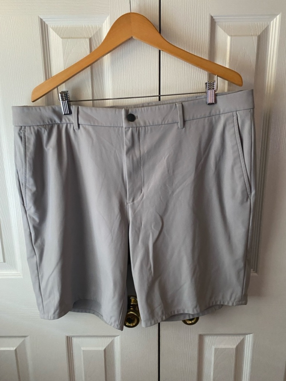 johnnie-O Prep-formance Cross Country Quarry Gray Performance Golf Short 40